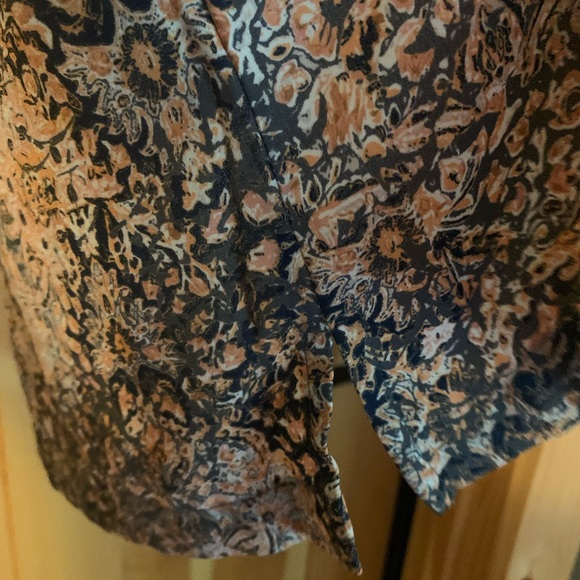 NEW! Maurices Top - Picture 10 of 12